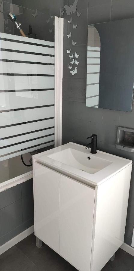 Appartement 2 Chambres Spacieuses Avec Terrasse Brouckerque Εξωτερικό φωτογραφία